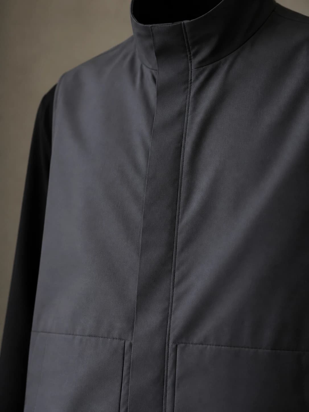 P13 Modular Field Vest — Collar, Zip and Pocket Detail